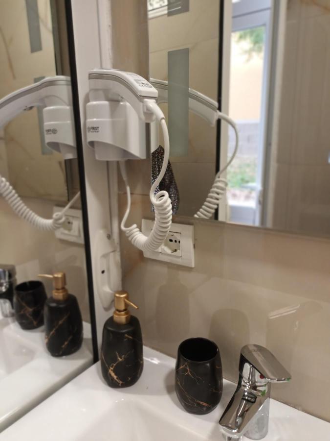 Home Center คอร์เชอ ภายนอก รูปภาพ